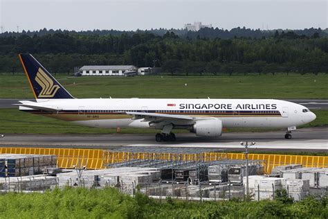 singapore airlines 777-200|Singapore Airlines Fast Forwards Boeing 777.